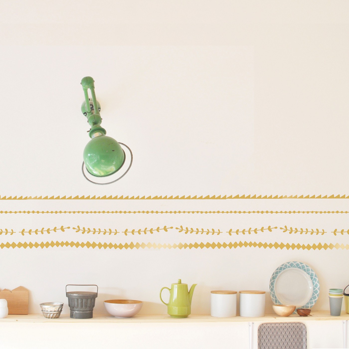 Frises Dorees Mimilou Sticker Mural Pour Enfant